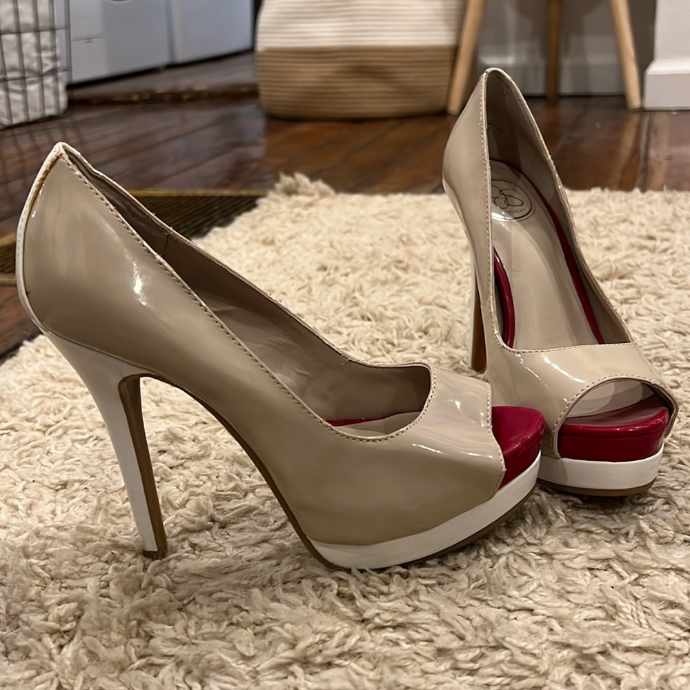 Jessica Simpson heels